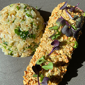 Herb-crusted salmon fillet with cauliflower rice