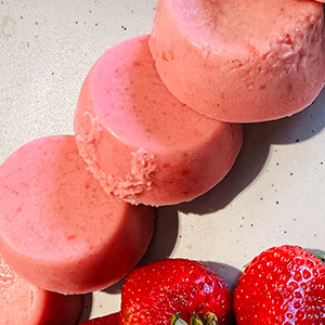 Frozen strawberry yogurt bites