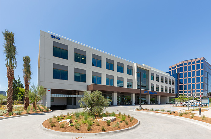 Exterior photo of the new UCI Health — Irvine Rehabilitation Hospital