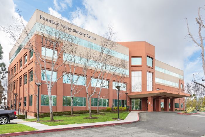 Exterior of UCI Health Chao Family Comprehensive Cancer Center Fountain Valley