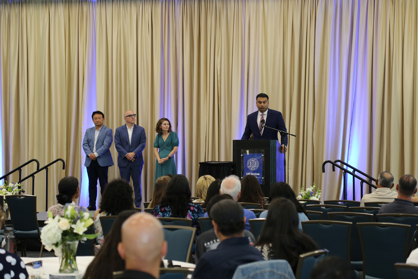 uci health kidney transplant program nephrologist dr. uttam reddy speaks at a special event to honor donors and recipients