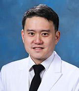 Ricky Kuo is a licensed UCI Health acupuncturist with the Susan Samueli Integrative Health Institute..